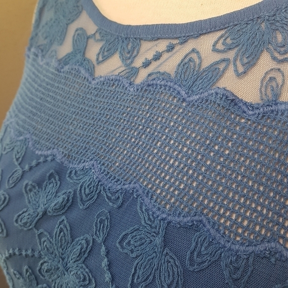 Junarose Embroidered Sleeveless Dress - Picture 4 of 16